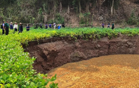 Hàng loạt hố tử thần xuất hiện ở Thái Lan sau động đất