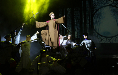 Những nghệ sĩ sân khấu trẻ đa năng