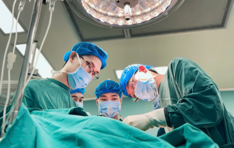 Suýt mất bàn chân vì 1 nốt ruồi nhỏ