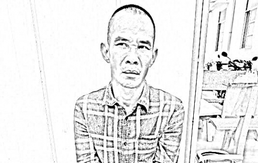 Mới ra tù, gã đàn ông ngáo đá dùng dao không chế con tin