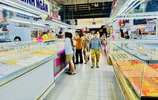 Giá vàng SJC vượt 103 triệu đồng/lượng