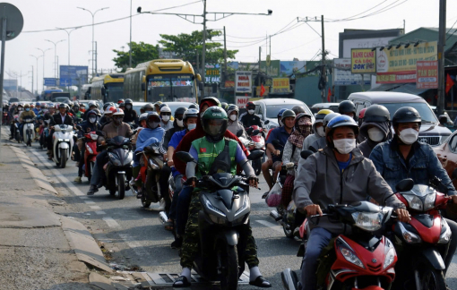 Nguy cơ ùn tắc tăng cao dịp lễ, TPHCM siết chặt kiểm soát giao thông