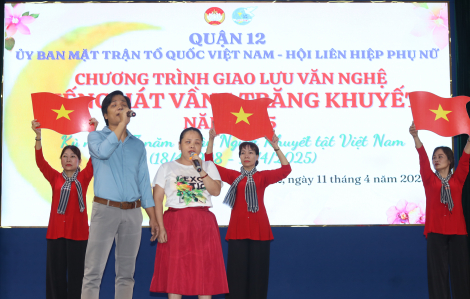 Nhiều “vầng trăng khuyết” cùng cất cao lời hát về quê hương, đất nước