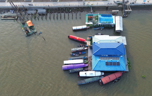 Điểm dừng chân ở chợ nổi Cái Răng để du khách rơi xuống sông đã dừng hoạt động