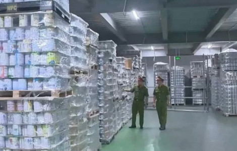 Tin tức ngày 12/4: Triệt phá đường dây sản xuất 573 loại sữa bột giả