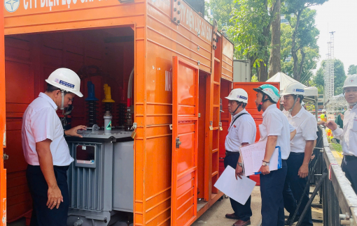 Tập đoàn Điện lực Việt Nam kiểm tra công tác cấp điện dịp lễ 30/4 tại TPHCM