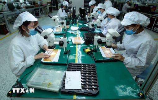 Ưu tiên thúc đẩy tăng trưởng, kiên định mục tiêu tăng trưởng từ 8% trở lên