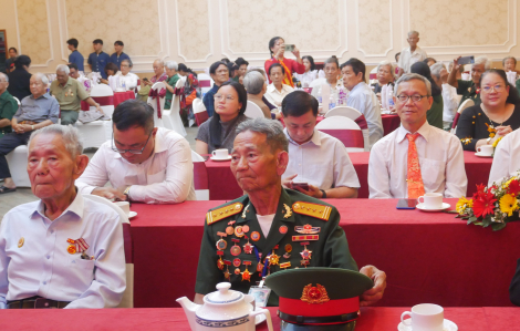 Ôn lại quá khứ hào hùng của lực lượng vũ trang Hoa vận và đồng bào người Hoa