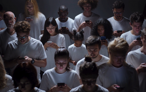 Tắt internet trên điện thoại giúp trẻ hóa não bộ đến 10 năm