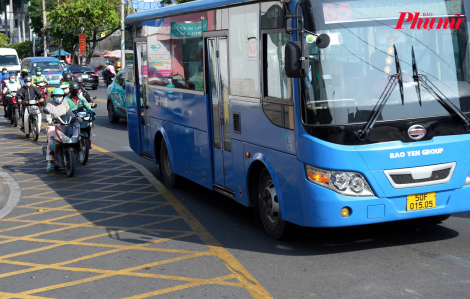 Dừng xe ở vạch mắt võng bị phạt bao nhiêu tiền?