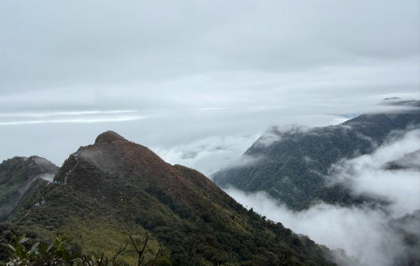 Kinh nghiệm leo núi, “săn mây” trên sống lưng rồng trời