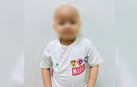 Bé Bắp mà Phạm Thoại kêu gọi quyên tiền chữa bệnh đã không qua khỏi