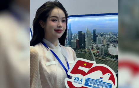 Hoa hậu Thanh Thủy liên tiếp nhận nhiều giải thưởng trong 1 tuần