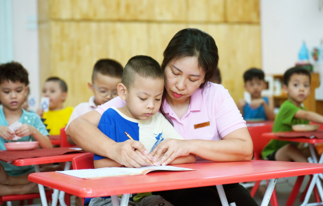Không tiếc ngân sách để phổ cập giáo dục mầm non