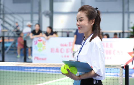 3 nữ trọng tài xinh đẹp tại “Giải Pickleball Báo Phụ nữ TPHCM lần thứ hai 2025"