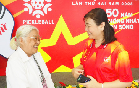 Vị khán giả “đặc biệt” tại Giải Pickleball Báo Phụ nữ TPHCM lần thứ hai năm 2025
