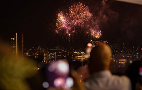 Những địa điểm dùng bữa và ngắm pháo hoa dịp 30/4 tại TPHCM