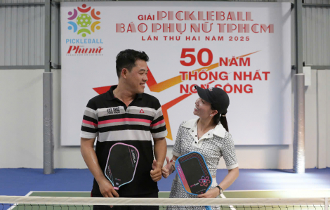 Cặp đôi thầy cô giáo thắng áp đảo tại giải Pickleball báo Phụ Nữ TPHCM