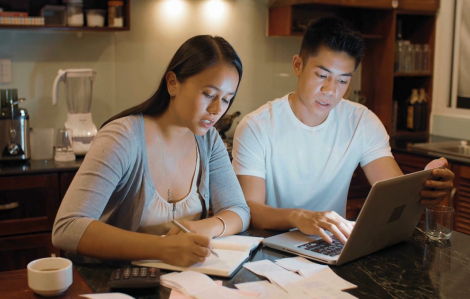 Người dân Mỹ 'giảm cưới' vì chi phí tăng cao do thuế