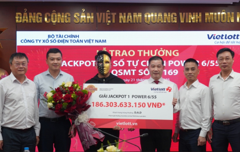 Chàng trai Gen Z trúng Vietlott hơn 186 tỉ đồng