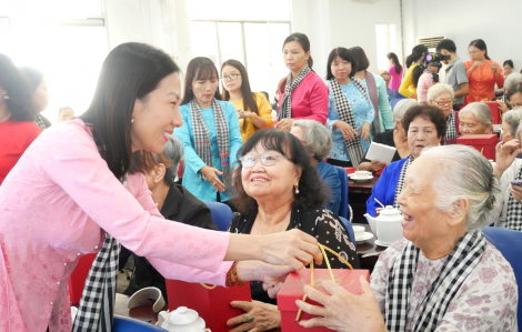“Mũi xung kích” thầm lặng của bản hùng ca năm 1975