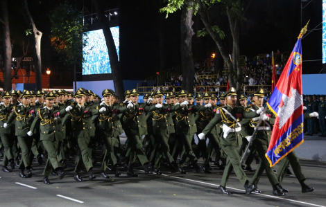 Quân đội Lào và Campuchia tham gia hợp luyện diễu binh tại TPHCM