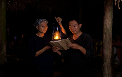 Độc đáo tour du lịch đêm “Trăng chiến khu” ở Địa đạo Củ Chi