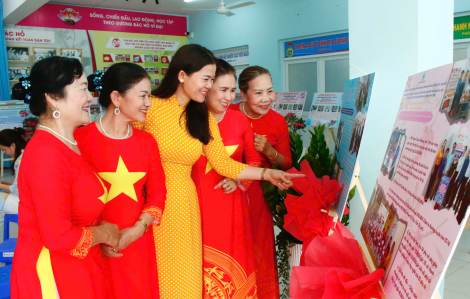 Phụ nữ quận 10 tổ chức chuỗi hoạt động mừng kỷ niệm 50 thống nhất đất nước