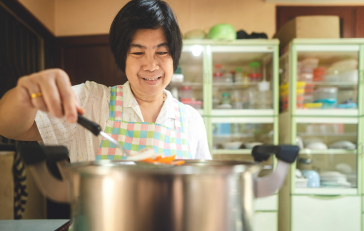 Nội muốn trồng cây gì?