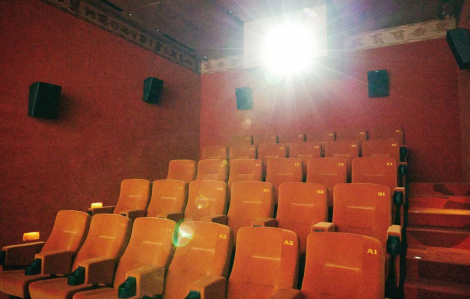 Khán giả Hàn Quốc đang từ bỏ rạp chiếu phim phức hợp