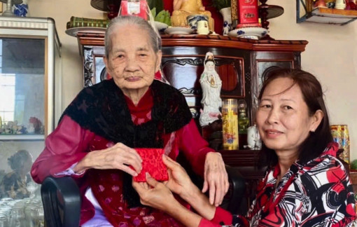 Nỗi đau chiến tranh trong giọt nước mắt lặng thầm…