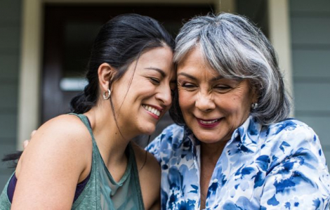 Con cái giúp trí não cha mẹ minh mẫn hơn khi về già