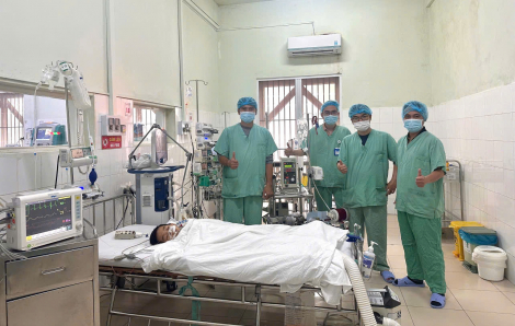 Hồi sinh cuộc đời bệnh nhi bị viêm cơ tim tối cấp nhờ kỹ thuật ECMO