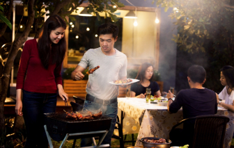 Láng giềng nửa phố, nửa quê