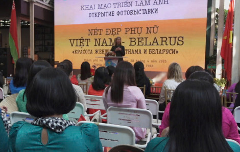Triển lãm ảnh ‘Nét đẹp phụ nữ Việt Nam và Belarus’