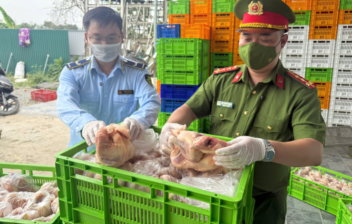 Liên tiếp phát hiện hàng chục tấn thực phẩm bẩn