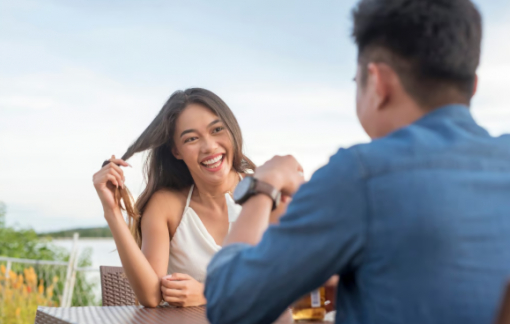 Giới trẻ Trung Quốc tìm kiếm "hôn nhân tình bạn" để giảm bớt áp lực gia đình