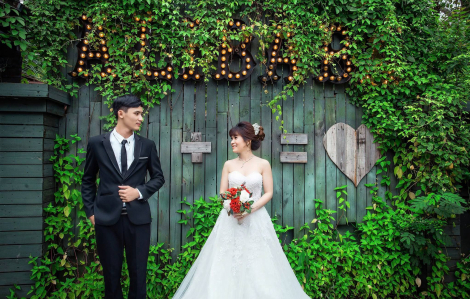 Câu chuyện tình yêu: 10 năm trồng cây hạnh phúc