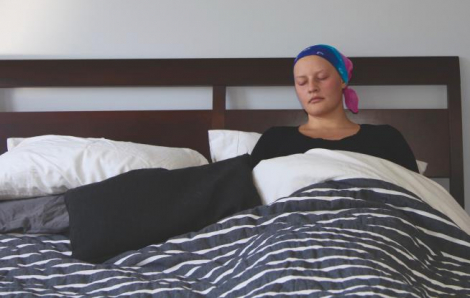 Phụ nữ sống sót sau ung thư bị mệt mỏi và trầm cảm hơn nam giới