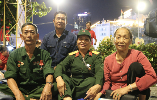 Gia đình có 5 cựu chiến binh vượt 1.000 km về TPHCM dự đại lễ