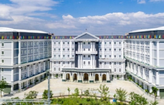 Bắt Chủ tịch Hội đồng trường Quốc tế Mỹ Việt Nam
