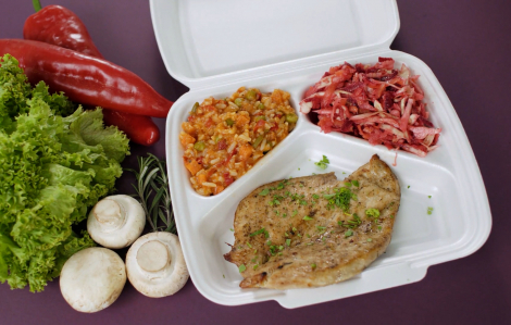 Bộ Y tế cảnh báo dùng hộp xốp đựng thức ăn có thể bị nhiễm chất độc hại