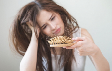 Mẹo chăm sóc tóc trong mùa hè nóng ẩm