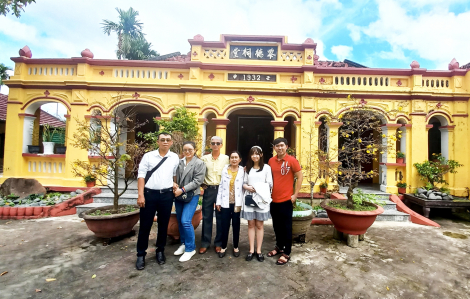 Ngôi nhà có khắc số năm