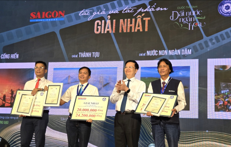 Trao giải cuộc thi ảnh “Đất nước ngàn hoa”