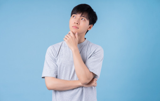 Ngỡ ngàng với cách giữ tiền của cháu trai gen Z