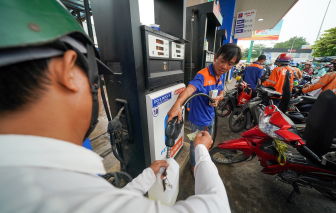 Giá xăng dầu đồng loạt giảm