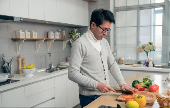 Khi đàn ông vào bếp