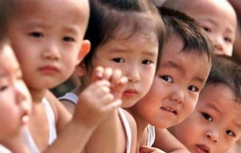 Mỗi phụ nữ cần sinh 2,7 con để nhân loại tránh nguy cơ tuyệt chủng