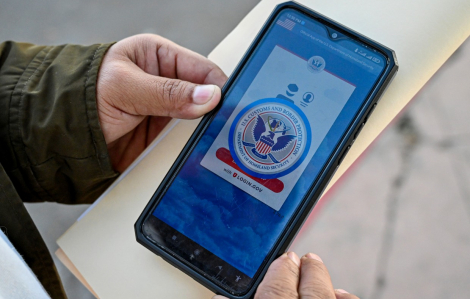 Mỹ trợ cấp 1.000 USD cho người nhập cư không giấy tờ tự nguyện rời khỏi Mỹ